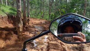Lihatlah! Betapa ‘Indahnya’ Jalan Narogong-Cicukang Sukabumi