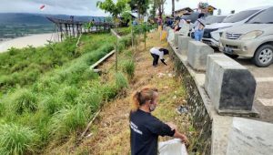PT Jamkrindo Ajak Wisatawan Geopark Ciletuh Peduli Sampah