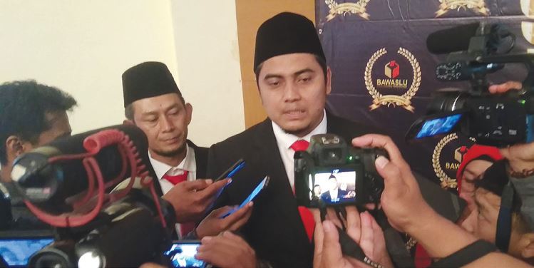 Ketua Bawaslu Kabupaten Sukabumi Teguh Hariyanto