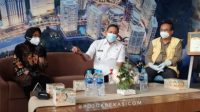 Lima Eks Gelandangan di Bekasi Diberi Kerja Mensos Risma, Segini Gajinya