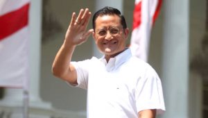 Juliari Memilih Jalur Diam, Pengamat : Takut Seperti Harun Masiku