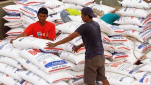 Stok Gula Rafinasi saat Ramadan Dipastikan Aman