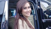 Menikah Dibulan Ini, Ayu Ting Ting Urus Berkas Pernikahan