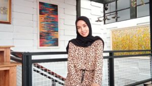 TREN FESYEN 2021: Pajamas Cocok Buat Outfit Hangout