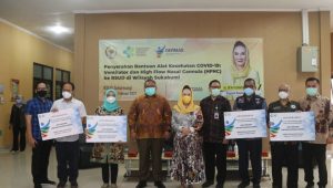 Dewi Asmara Berikan Ventilator dan HFNC ke Lima RS di Sukabumi