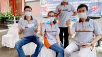 Dosen IMWI Antusias Terima Vaksin Covid-19