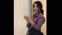 Guru Les Matematika Berparas Cantik Viral di TikTok