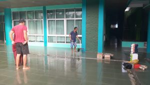 Jelang Ramadan, Warga Palabuhanratu Bersihkan Masjid Agung