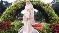 Ibadah Nyaman dengan Mukena Manohara