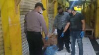 Kardus di Emperan Gegerkan Pasar Cibadak