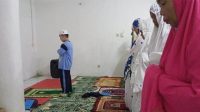 Masya Allah, Bocah Delapan Tahun di Citeureup jadi Imam Salat Tarawih