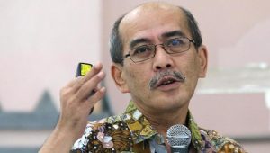 TKA China Berdatangan, Faisal Basri: Rezim Berkuasa Sedang Menggali Kubur Sendiri