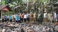 Baru Tiga Bulan Dibangun Gotong-royong, Rumah Emak Nenih Rata Dengan Tanah