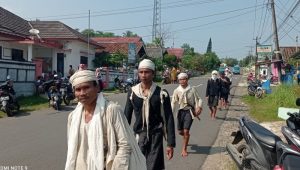 Demi Tradisi Seba, Warga Badui Berjalan Kaki 45 Kilometer ke Pendopo Rangkasbitung, Begini Penampakannya