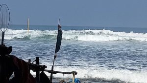 Dua Nelayan Digulung Ombak Besar, Satu Selamat, Satu Hilang, Begini Kronologisnya