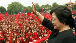 Kata Megawati, Tuhan Bersemayam Di Gubuk Orang Miskin, Setuju ?