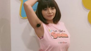Cowok-cowok Terkesima, Dinar Candy Pakai Bulu Ketiak Lebat