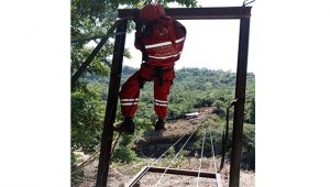 Pembangunan Jembatan Gantung Selakaso Capai 60 persen