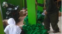 PZU KL Sukabumi Salurkan 1.006 Paket Sembako