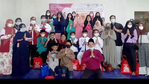 Peduli Yatim, Yayasan Yamuti Bagikan 100 Paket Sembako