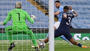Babak I Man City vs PSG: Mahrez Bawa The Citizen Unggul