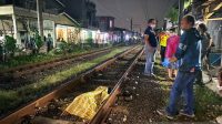 Asyik Main Ponsel, Pelajar Ini tewas tersambar kereta