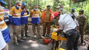 Wabup dan Kadis PU Kabupaten Sukabumi Monev Proyek Jalan di Tegalbuleud