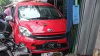 Mobil Agya Tabrak Ibu Hamil Hingga Terpental di Karangtengah