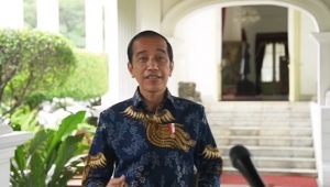 Iwan Sumule: Pak Jokowi Kapan Mau Menyerah?