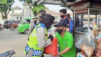 Polresta Sukabumi Rutin Bagi-bagi Sembako