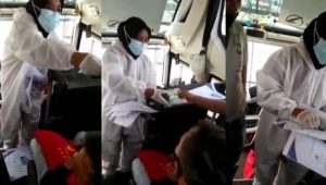 Viral Video Wanita Pakai APD Jualan Surat Bebas Covid-19 di Bus: Rp90 Ribu, Pak…