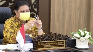 Airlangga Sebut Program Bantuan Beras 10 kg Sudah Tersalurkan ke 28,8 Juta Keluarga