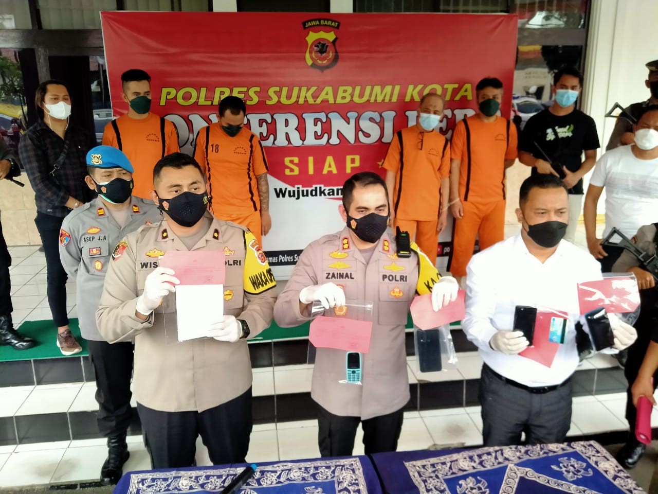 pelaku pemerasan