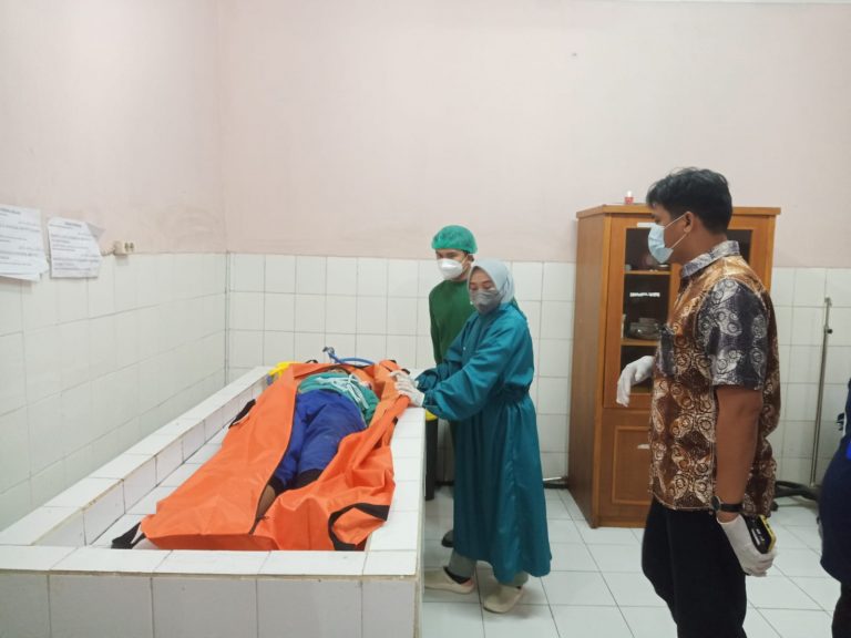 Korban Gantung Diri