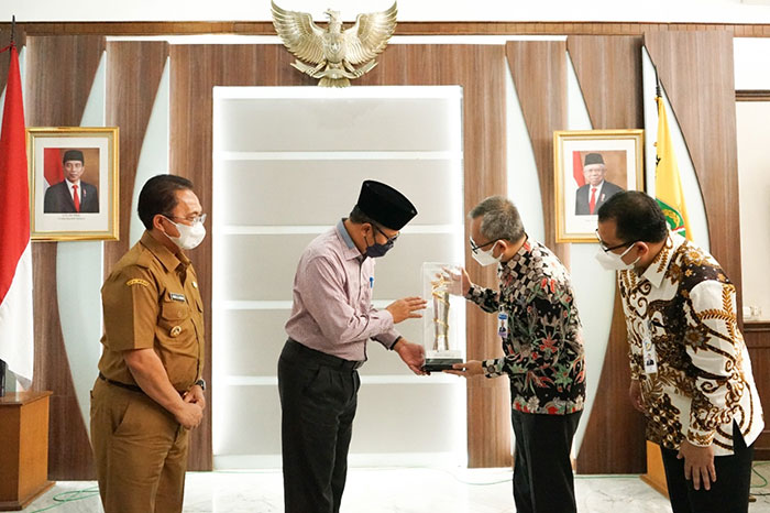 Walikota Sukabumi Achmad Fahmi