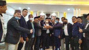 Miris, 3 Anggota DPR Aceh Berkelahi di Depan Musala, Penyebabnya…