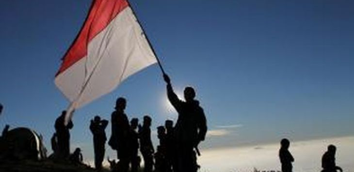 Kibarkan bendera