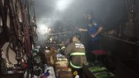 Si Jago Merah Lalap Bangunan Ruko di Kebonjati Sukabumi
