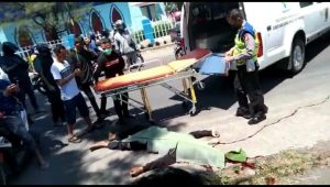 Gagal Salip Mobil, Pemotor Sukabumi Tewas Terlindas di Jalan Sukalarang