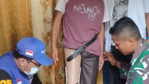 Daarut Tauhiid Bantu Kaki Palsu Warga Caringin Sukabumi