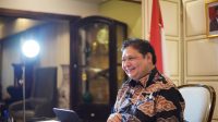 Airlangga Sebut Penerima Banpres Ditambah 4 Juta untuk UMKM dan PKL
