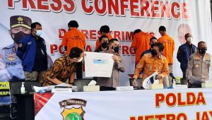 Penjual surat vaksin dan Penjebol Akses PeduliLindungi Ditangkap Polda Metro