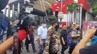 Keluar Gedung KPK, Novel Baswedan Cs Disambut Eks Pimpinan KPK