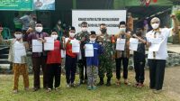 Di Sukabumi, Santri Ponpes Abah Djachri Ikut Divaksin