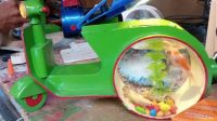 Warga Citeureup Bikin Aquarium Minatur Vespa 