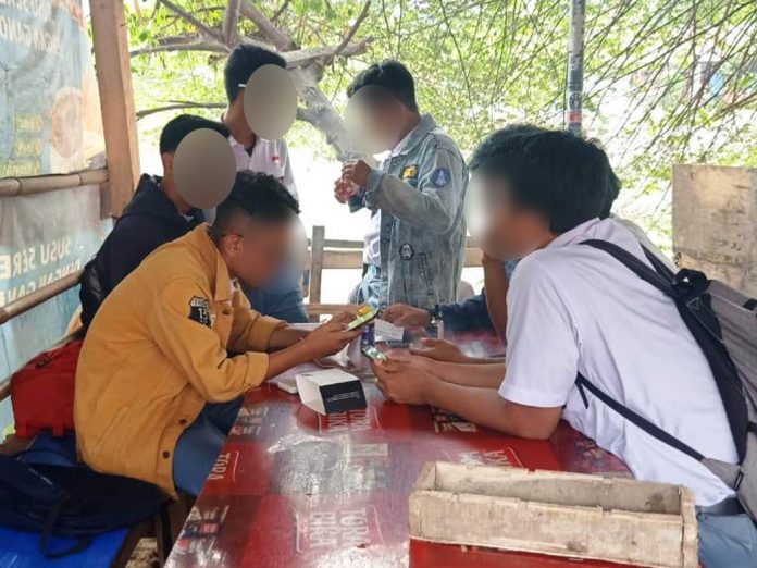 Pelajar Merokok
