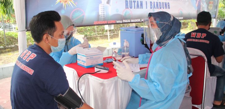 Rutan Klas 1 Bandung laksanakan vaksinasi
