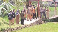 Sekda Kabupaten Sukabumi Blusukan ke Lokasi Banjir Cidahu