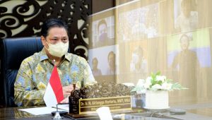Menko Airlangga : Pemerintah Dorong Vaksinasi dan Digitalisasi Pedagang Pasar