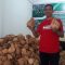 Pedagang kelapa